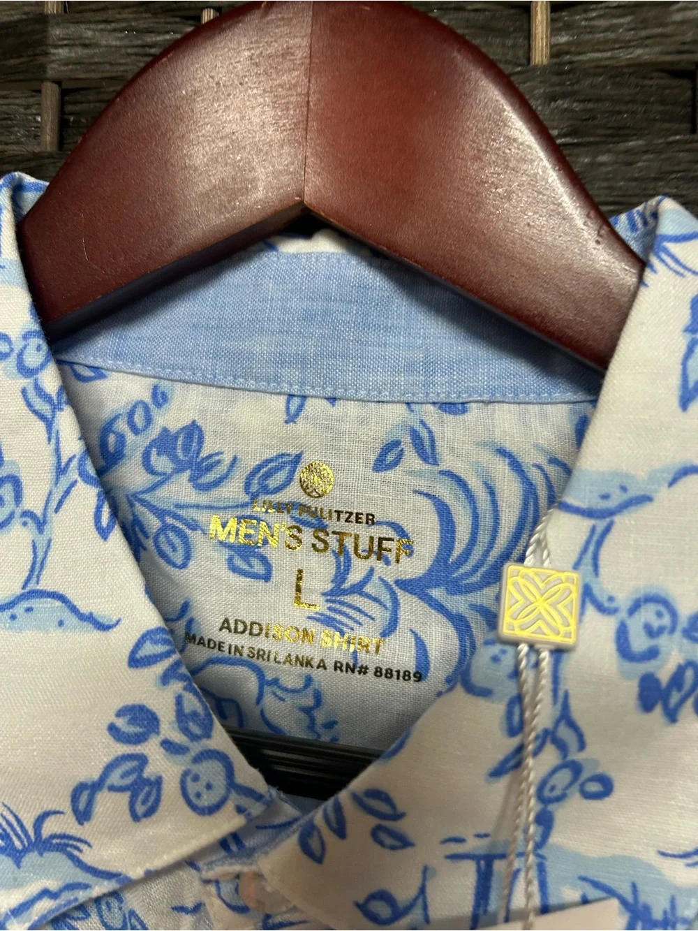 Lilly Pulitzer men's linen giraffe print Addison shirt new blue white large - Picture 6 of 7